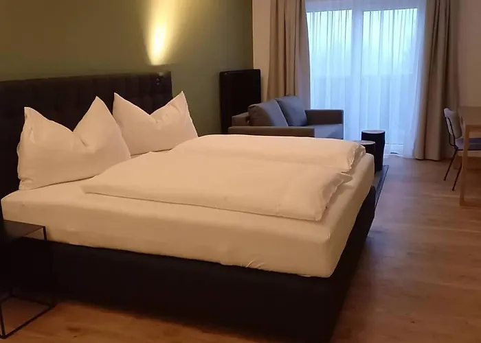 Landgasthof Grenzlos Hotel *